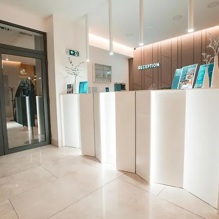 Aréna Hotel 3*